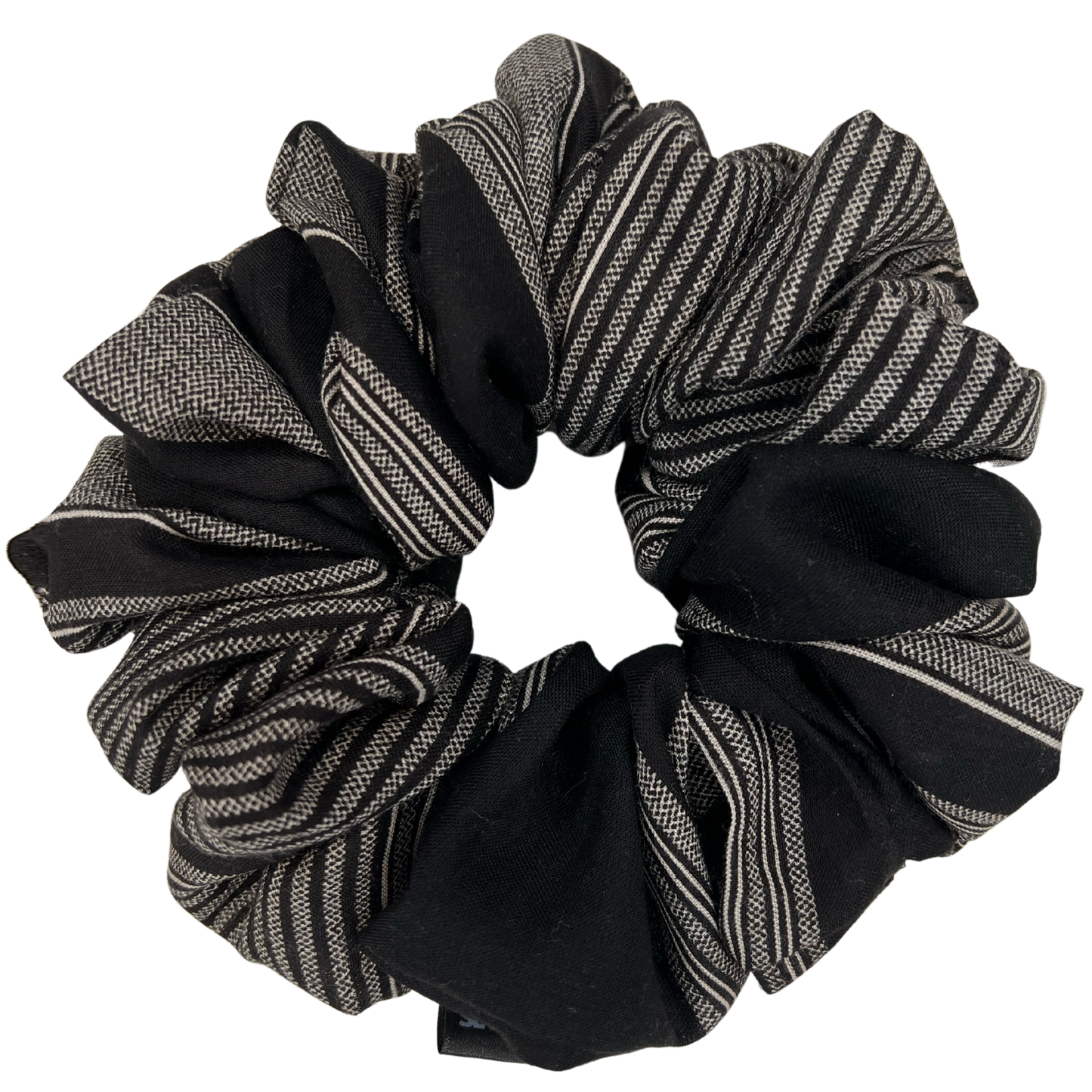 Haweya | Hido Iyo Dhaqan Scrunchie